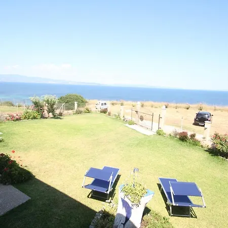 Feriehus Panagiotis Anna View Nea Poteidaia